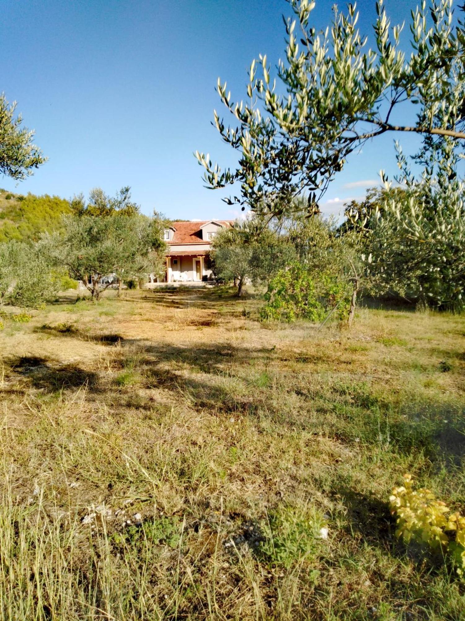 Banin Hotel Скрадин Екстериор снимка