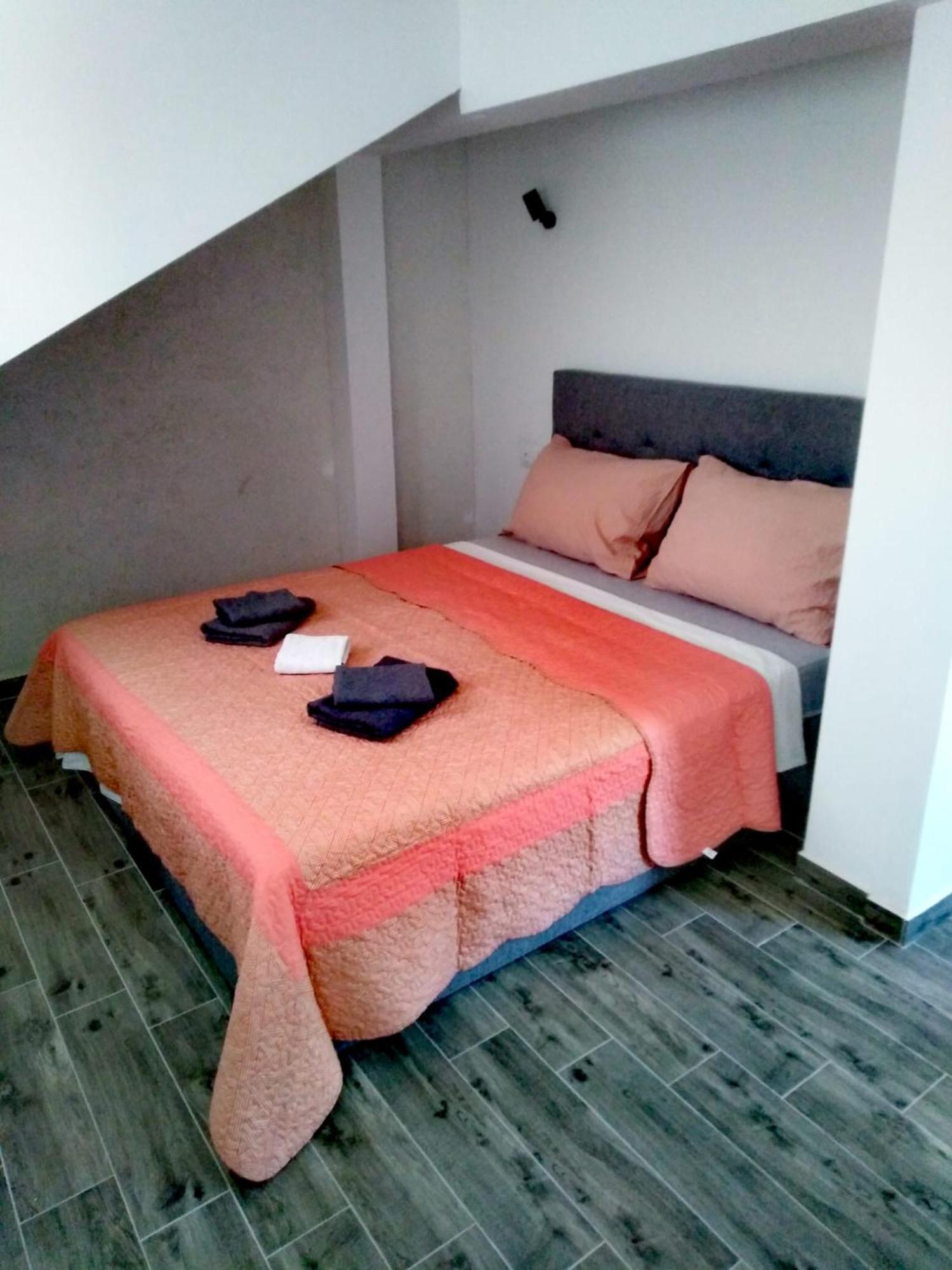 Banin Hotel Скрадин Стая снимка